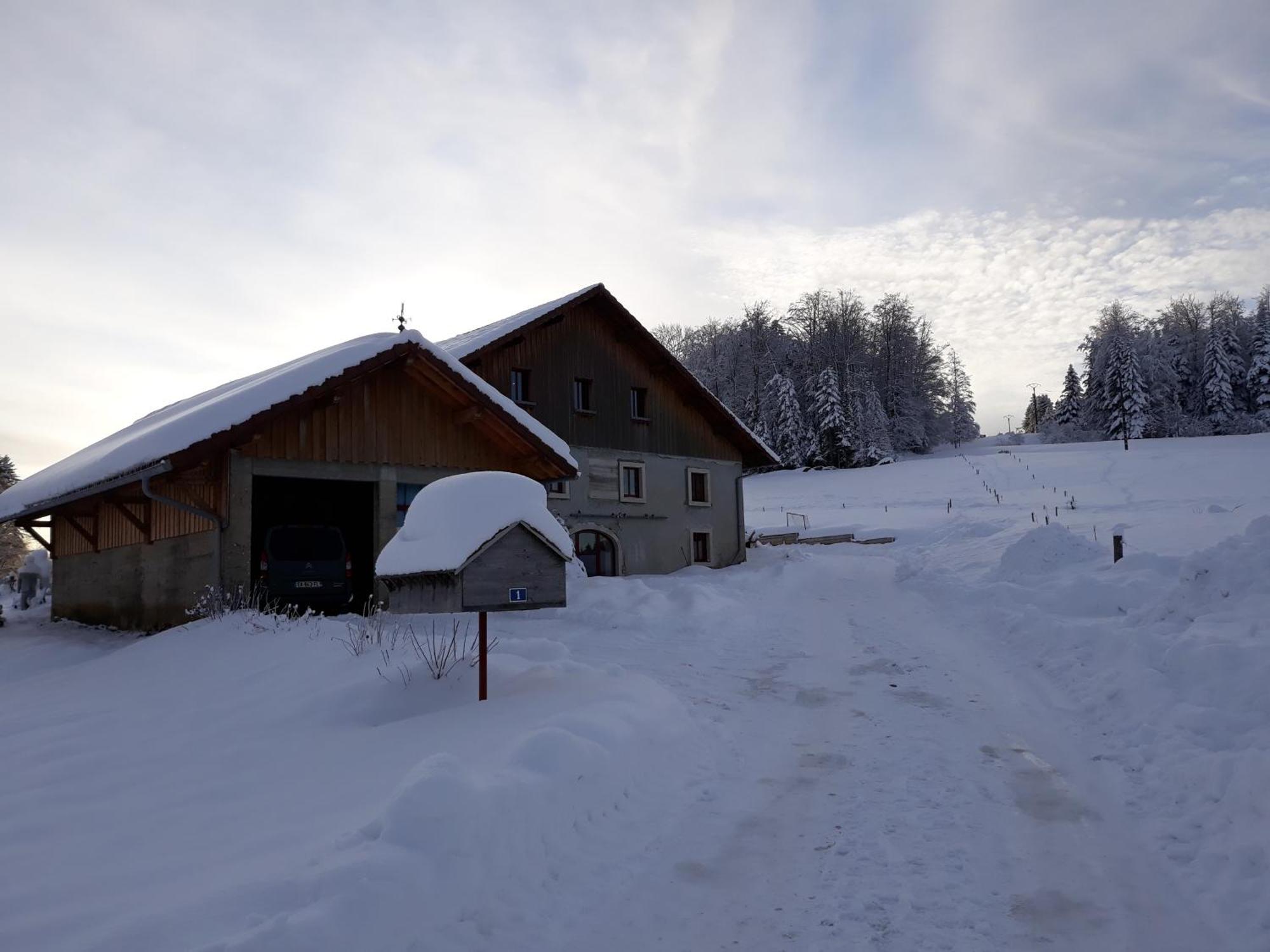 Gite Du Cheval Blanc Arcon  Exterior photo